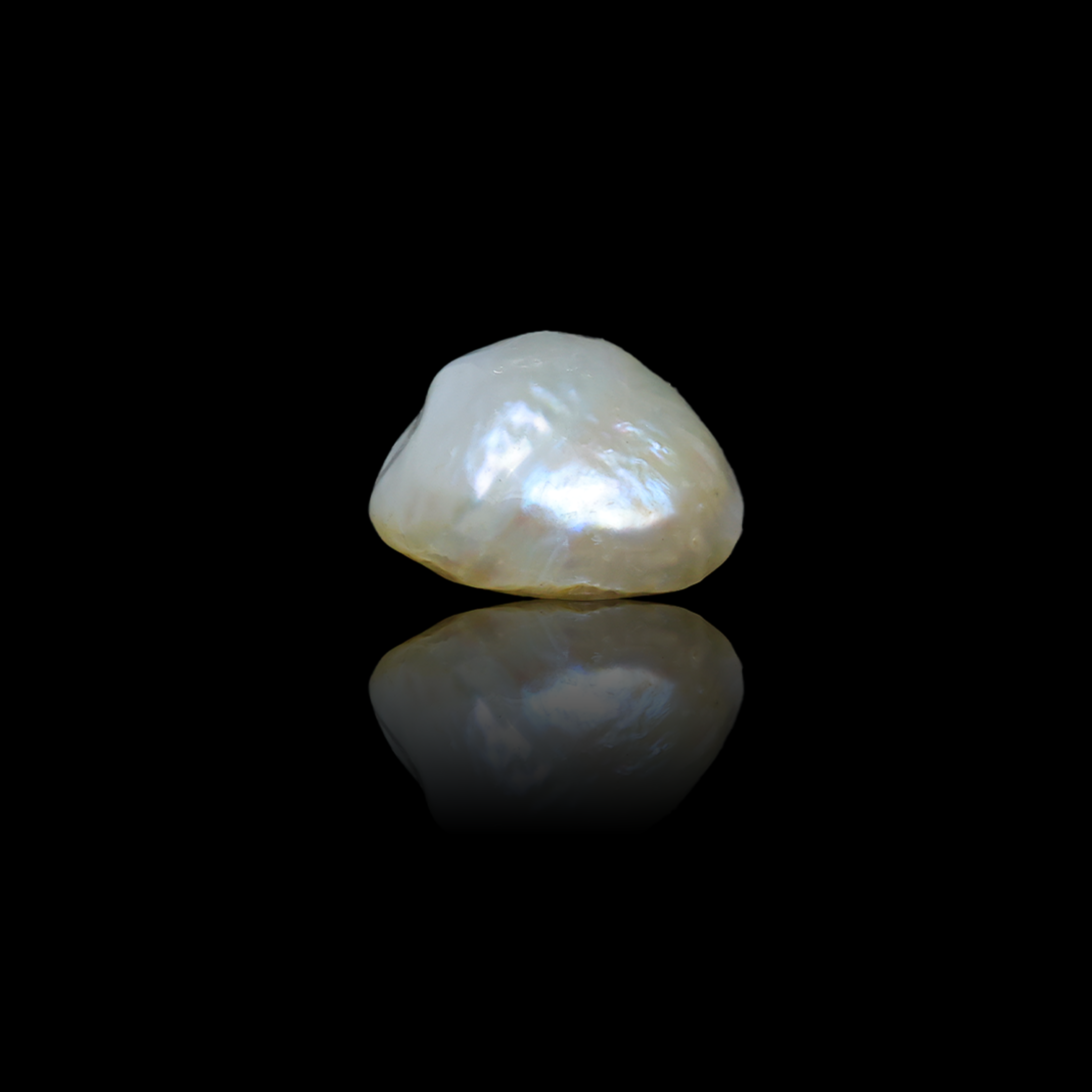 Fresh Water Pearl-5.11 Carats