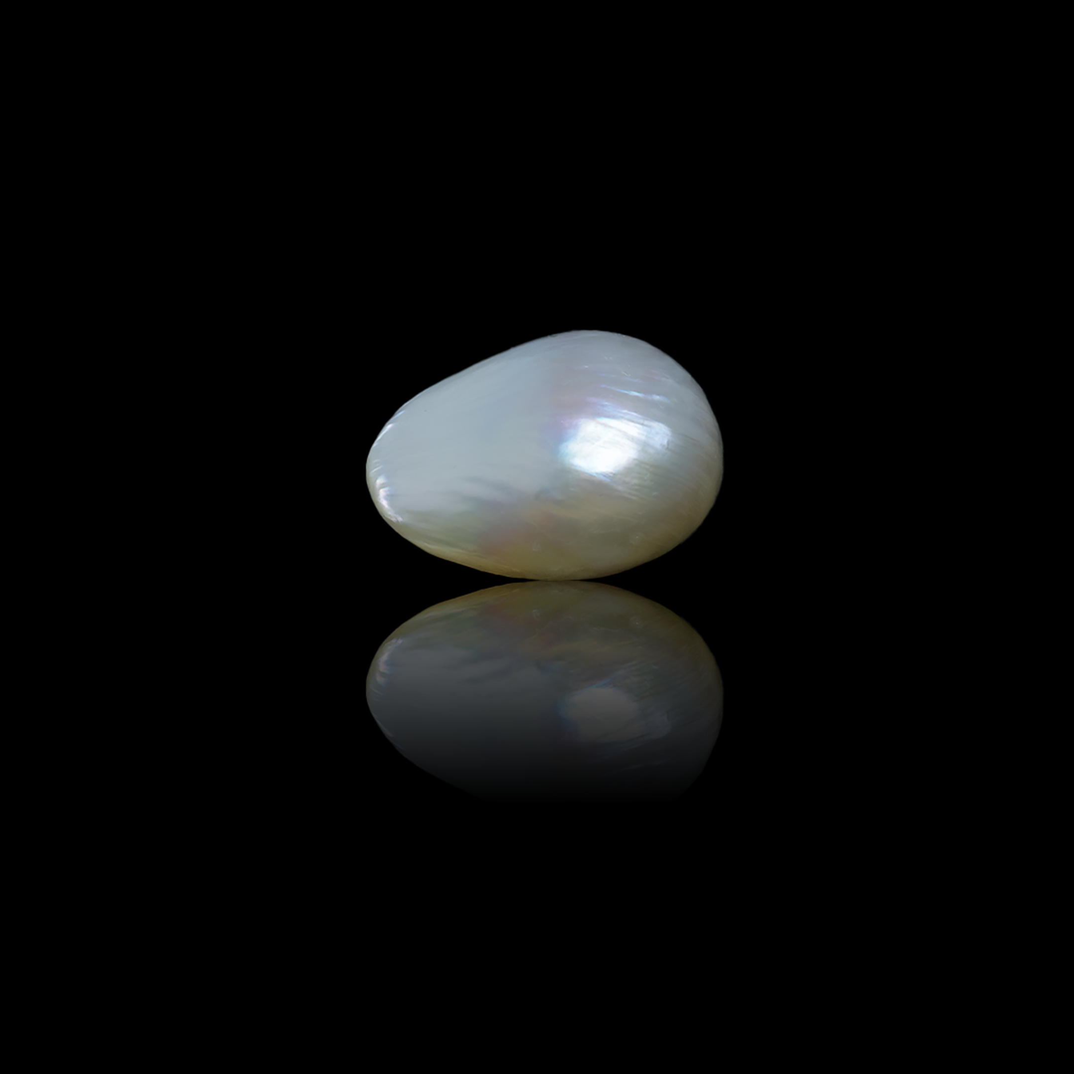 Fresh Water Pearl-6.91 Carats