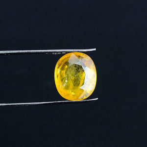 Yellow Sapphire - 4.39 Carats