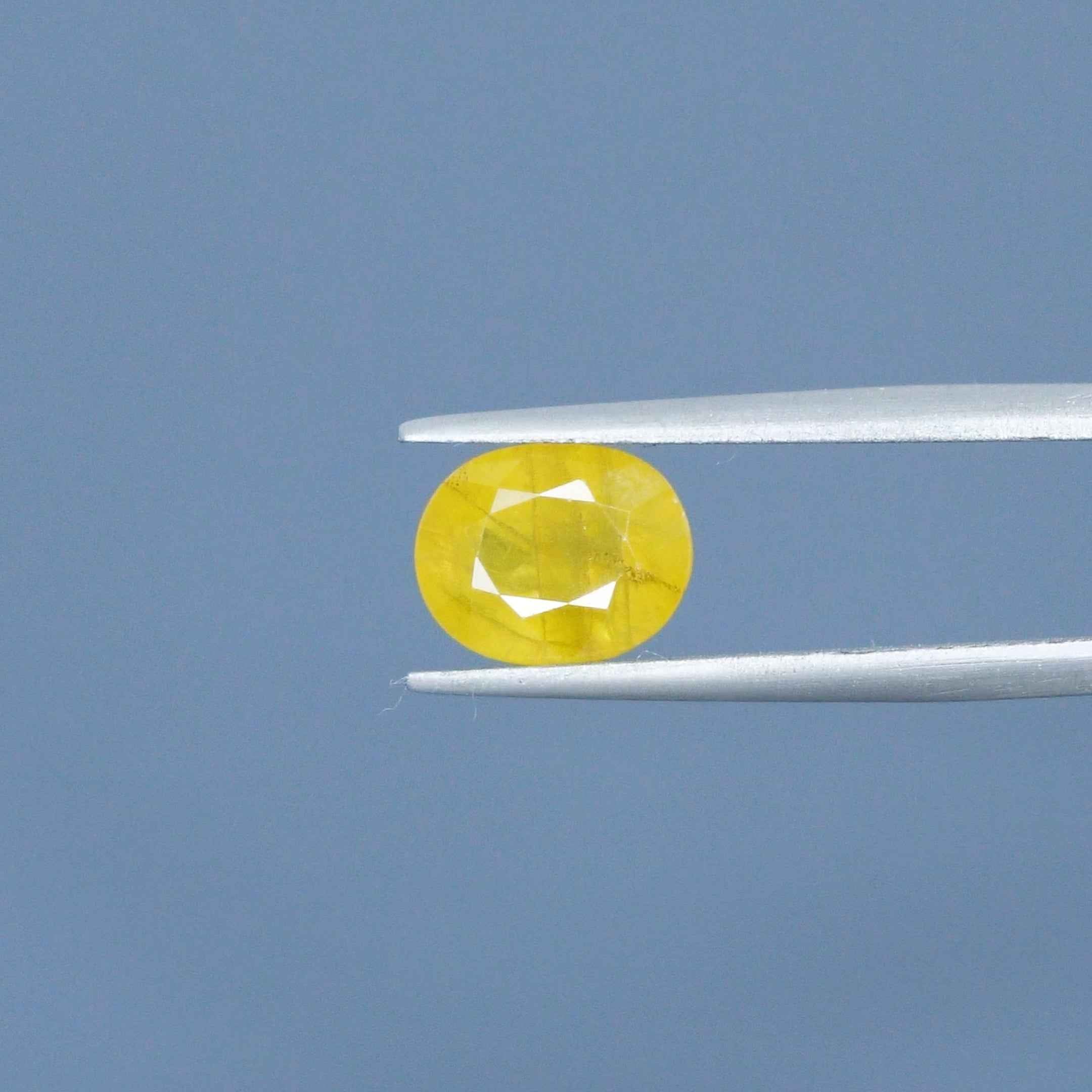 Yellow Sapphire - 5.19 Carats