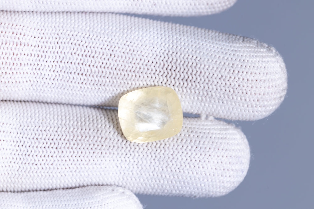 
                    
                      Natural Yellow Sapphire (Pukhraj) 10.68 Carats - Media 4
                    
                  