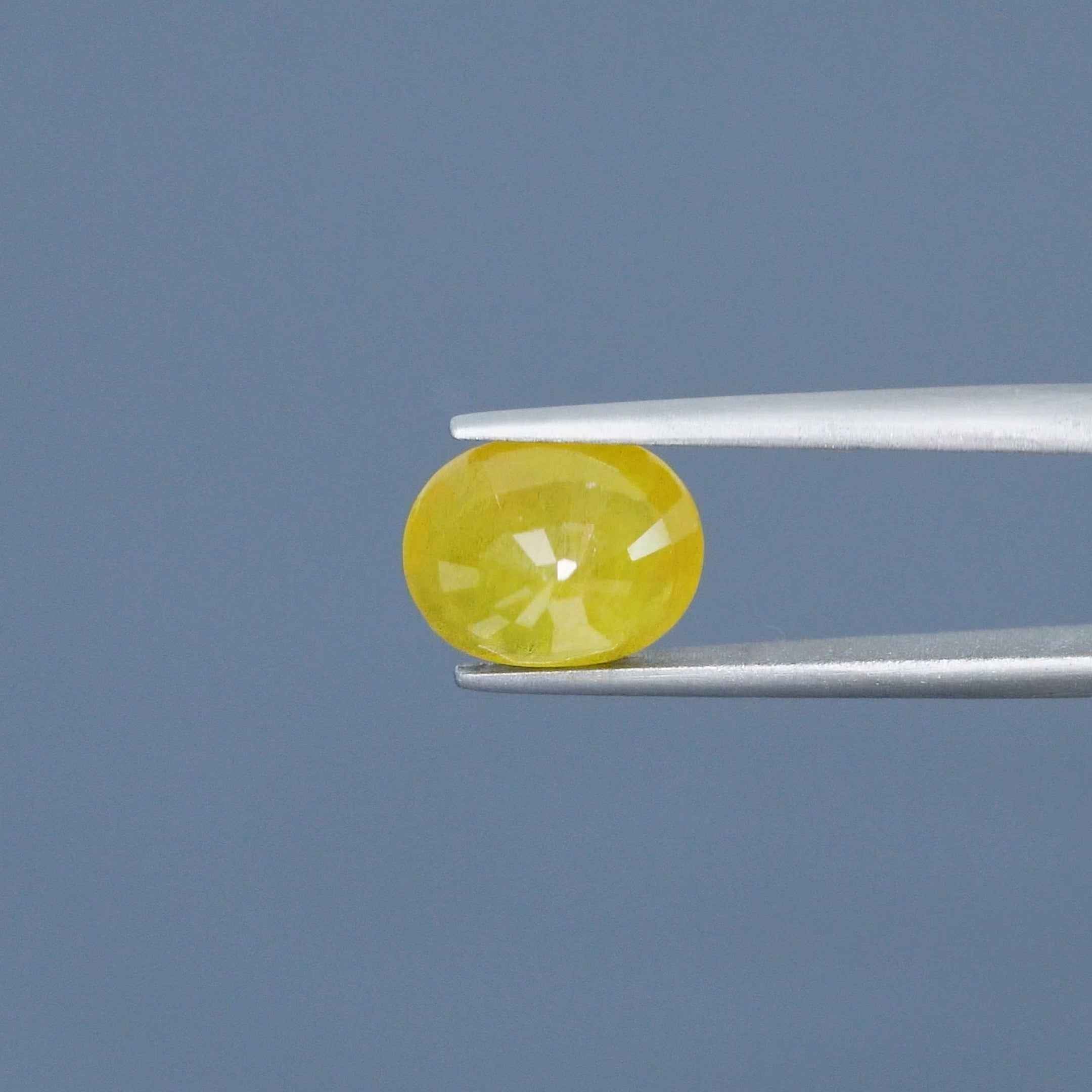 Yellow Sapphire - 6.28 Carats