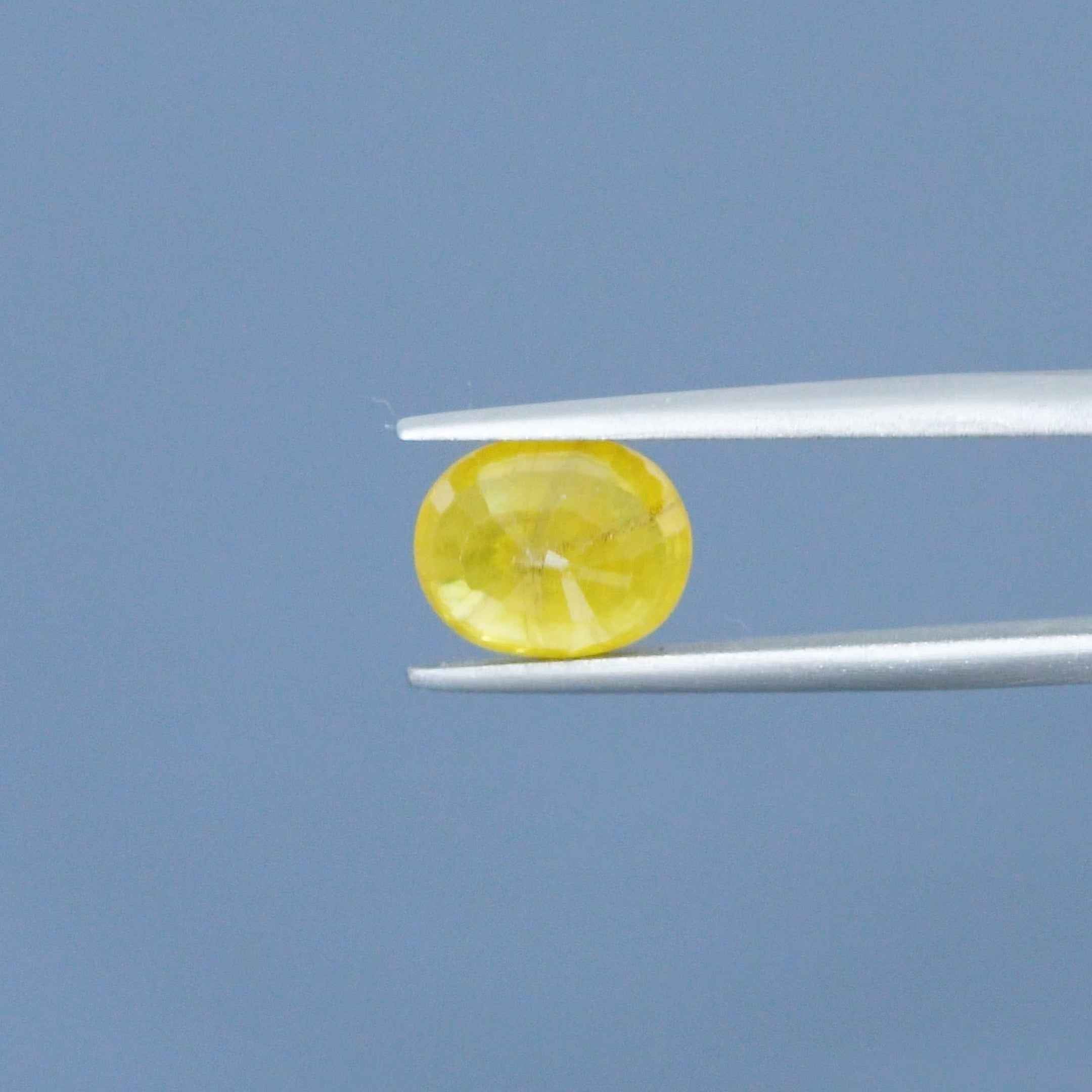 Yellow Sapphire - 5.19 Carats