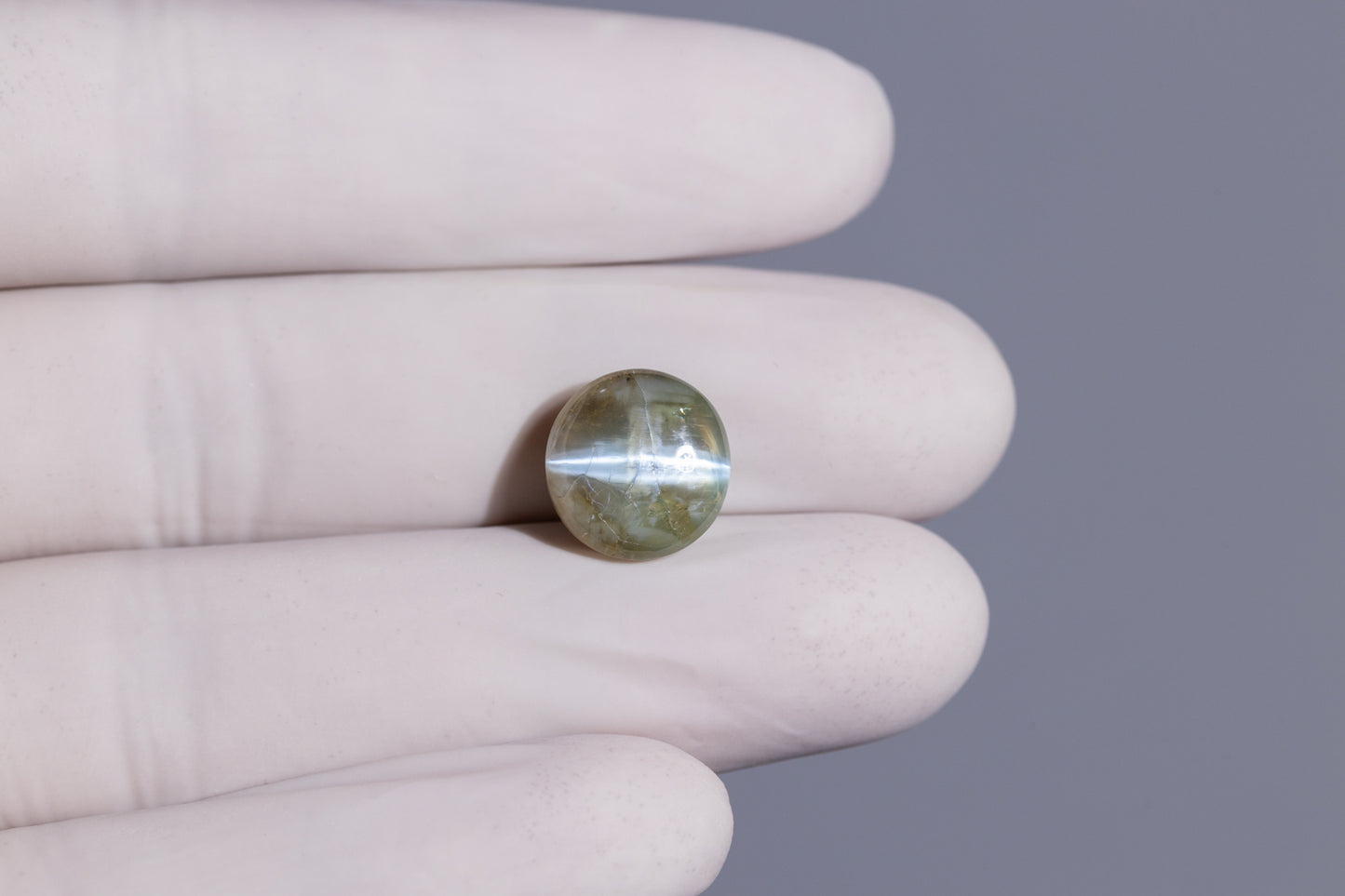 
                    
                      NATURAL CAT'S EYE (Lehsuniya) 10.40 Carats - Media 4
                    
                  