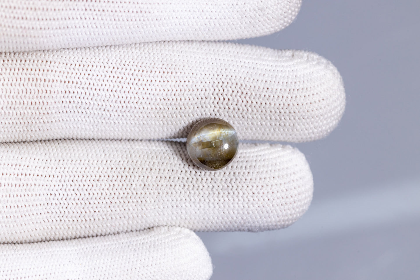 
                    
                      NATURAL CAT'S EYE (Lehsuniya) 8.84 Carats - Media 4
                    
                  