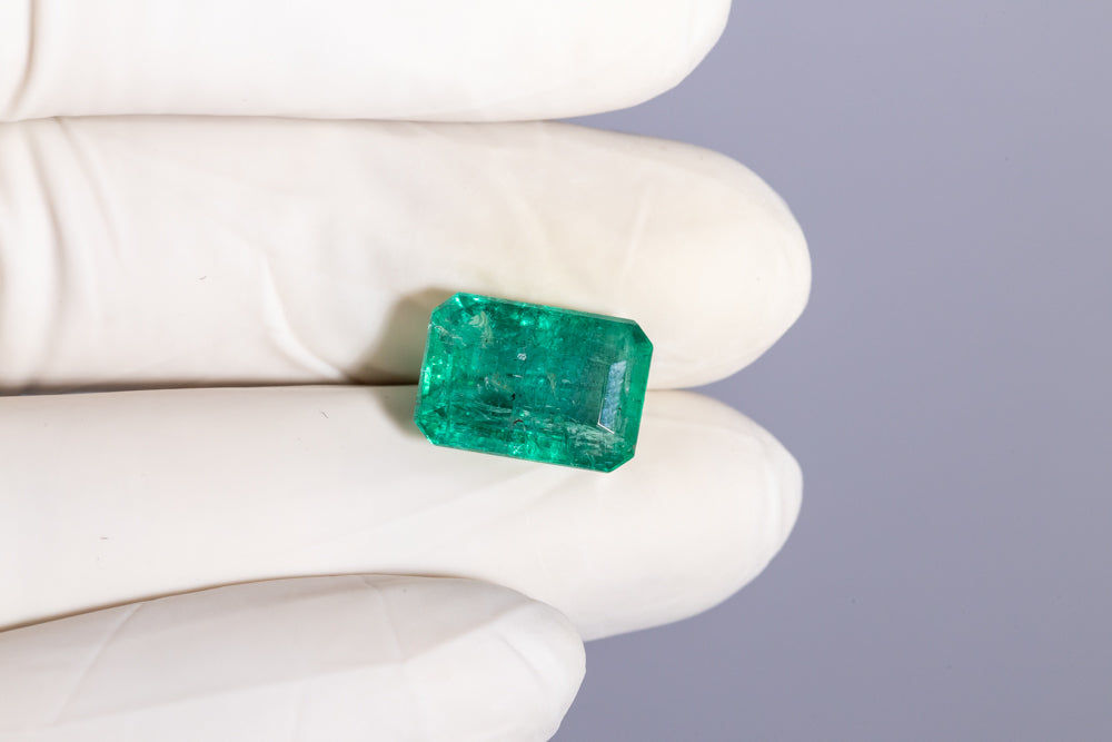 
                    
                      Natural Zambian Emerald (Panna) 10.23 Carats - Media 4
                    
                  