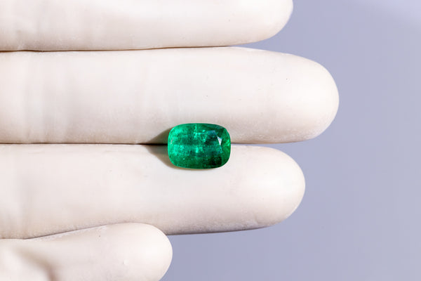 Natural Zambian Emerald (Panna) 4.48 Carats - Media 4