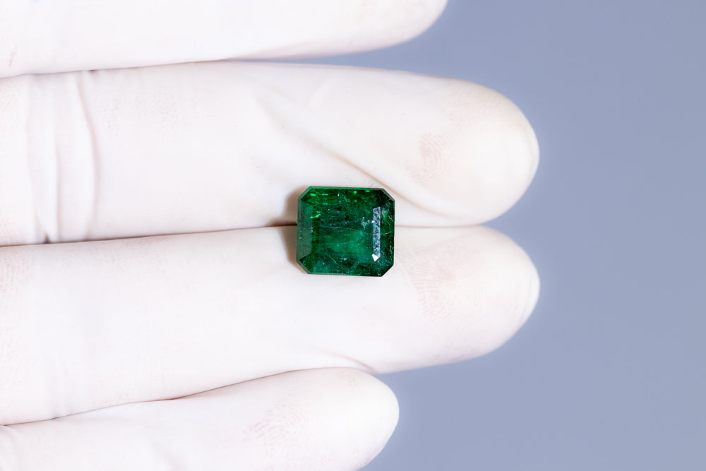 
                    
                      Natural Zambian Emerald (Panna) 4.73 Carats - Media 4
                    
                  