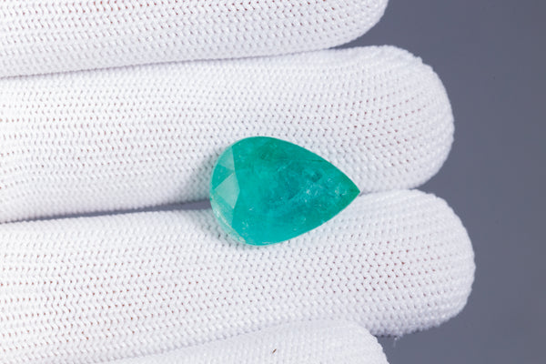Minor Oil Natural Zambian Emerald (Panna) 12.43 Carats - Media 4