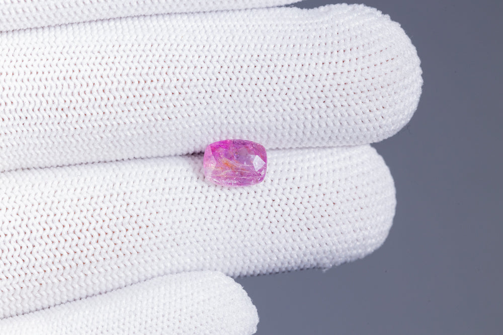 
                    
                      NATURAL PINK SAPPHIRE 2.22 CARATS - Media 4
                    
                  