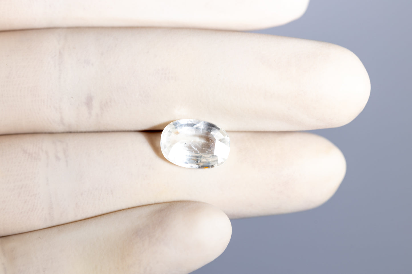 
                    
                      NATURAL WHITE SAPPHIRE 5.21 CARATS - Media 4
                    
                  