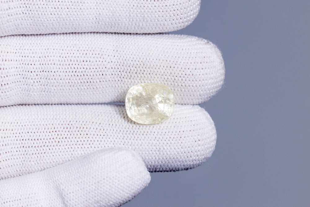 
                    
                      Natural Yellow Sapphire (Pukhraj) 10.02 Carats - Media 3
                    
                  
