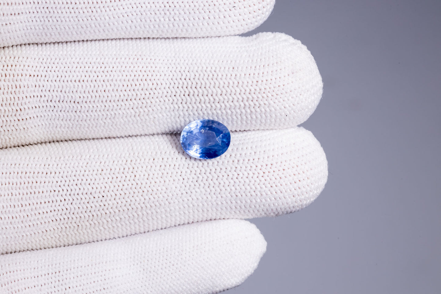 
                    
                      Natural Blue Sapphire (Neelam) 3.52 Carats - Media 4
                    
                  