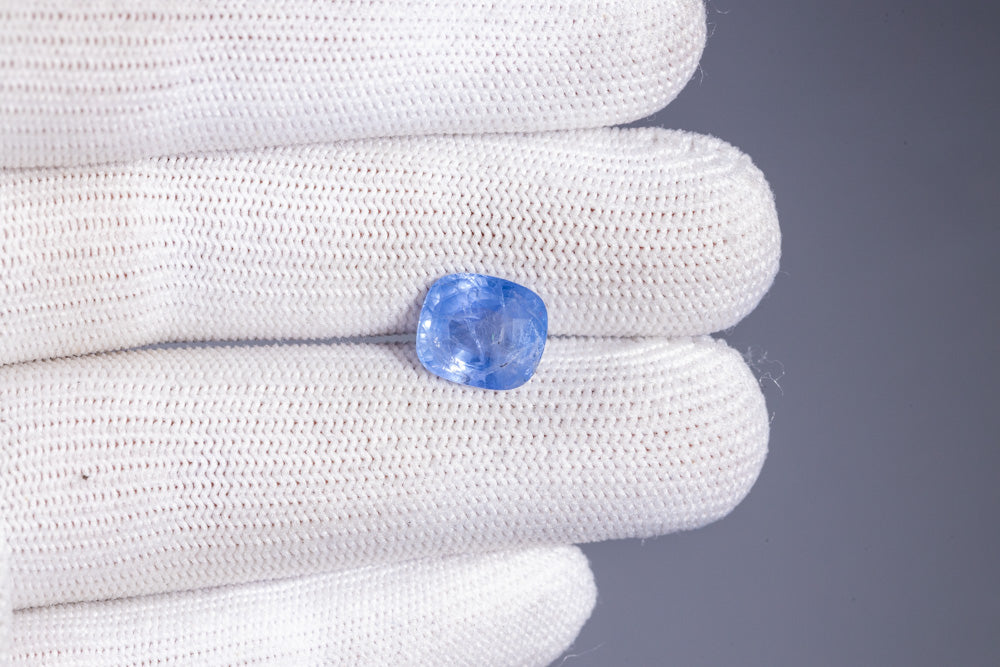 
                    
                      Natural Blue Sapphire (Neelam) 5.98 Carats - Media 4
                    
                  