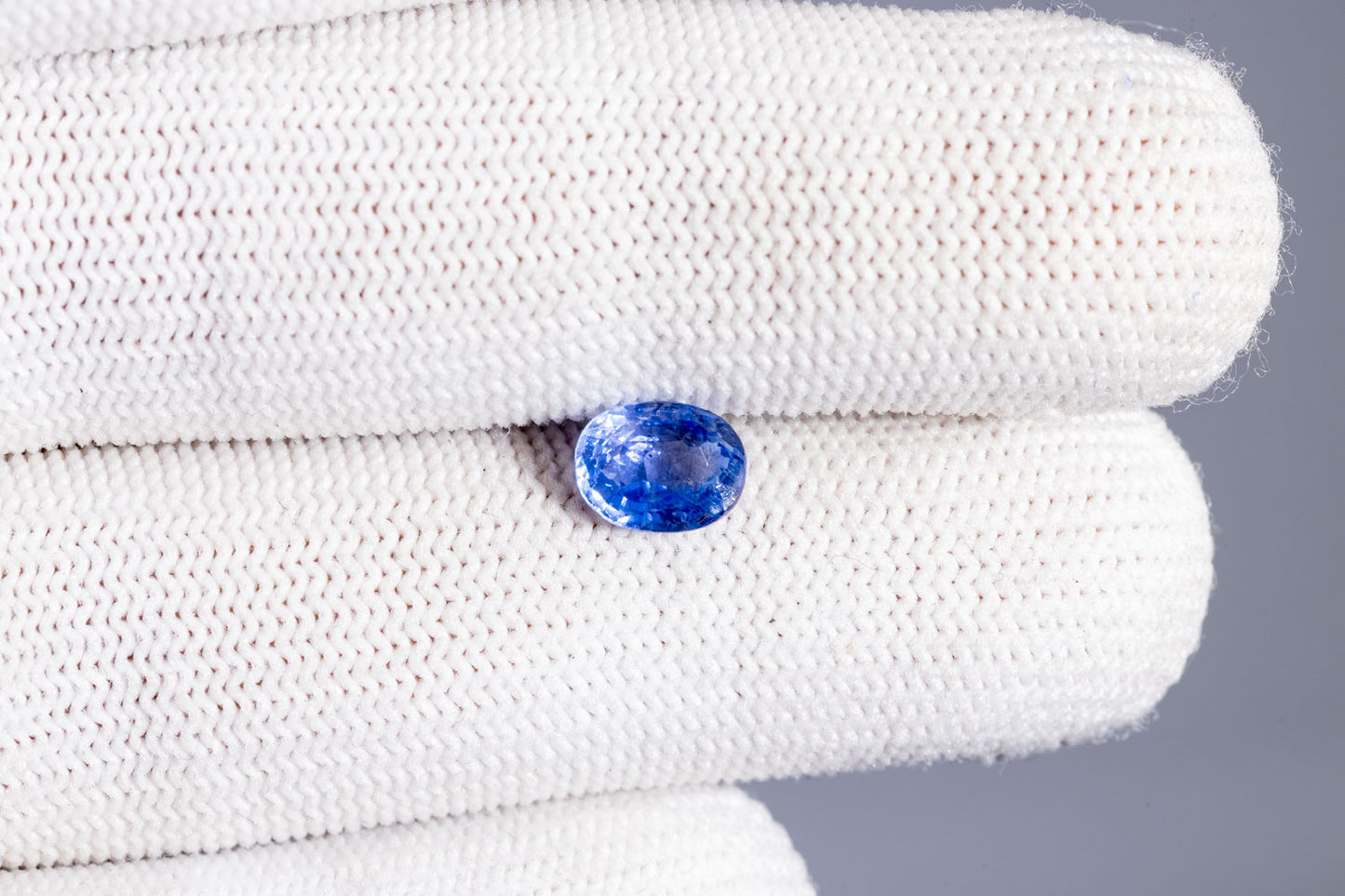 
                    
                      Natural Blue Sapphire (Neelam) 2.13 Carats - Media 4
                    
                  