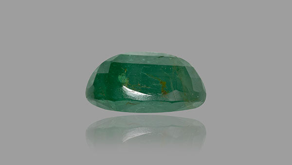 
                    
                      Minor Oil Natural Zambian Emerald (Panna) 13.99 Carats - Media 3
                    
                  
