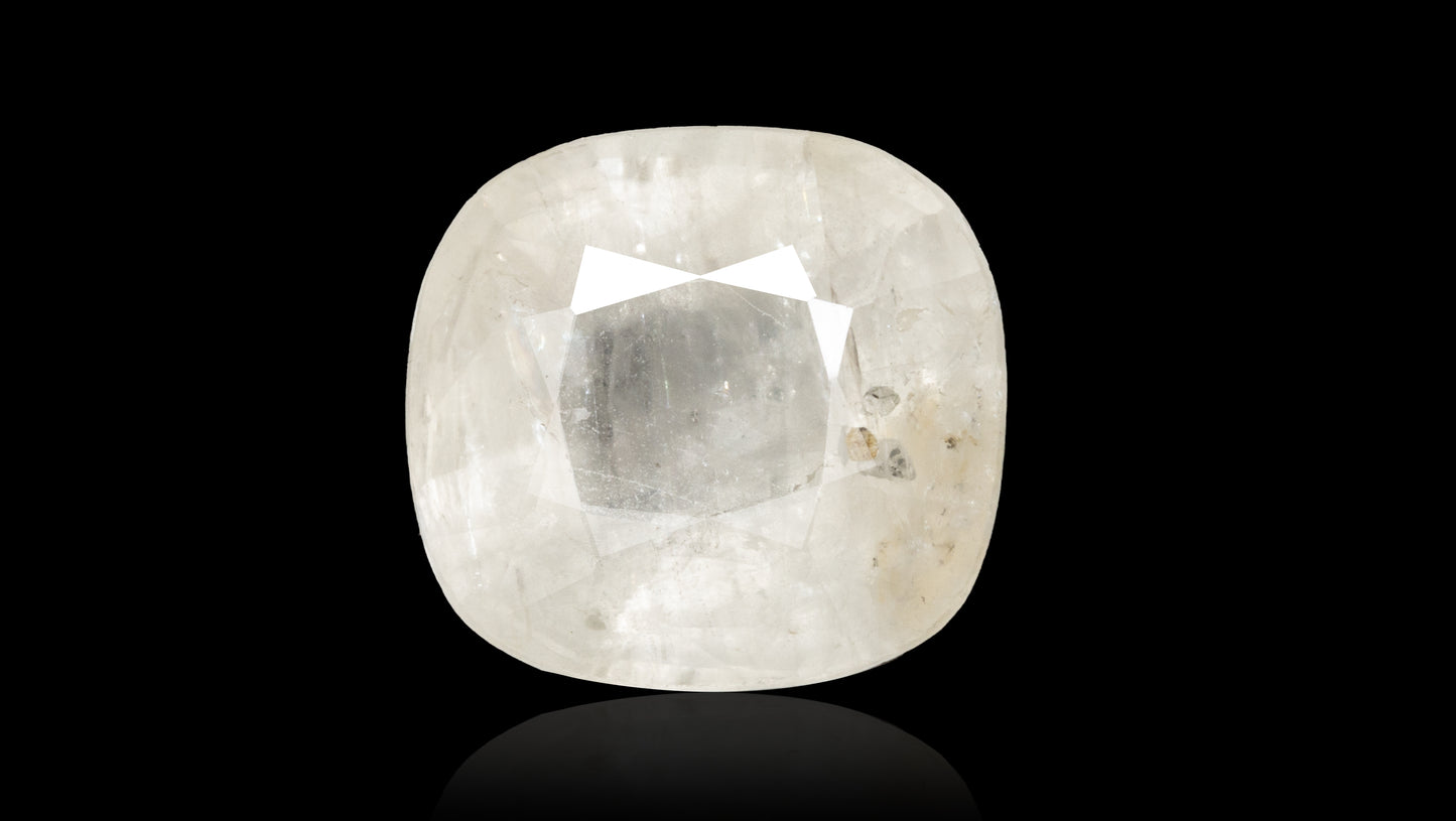 NATURAL WHITE SAPPHIRE 5.49 CARATS - White Sapphire (Safed Pukhraj)