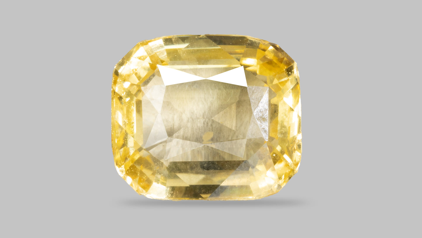 Natural Yellow Sapphire (Pukhraj) 4.01 Carats - Yellow Sapphire (Pukhraj)