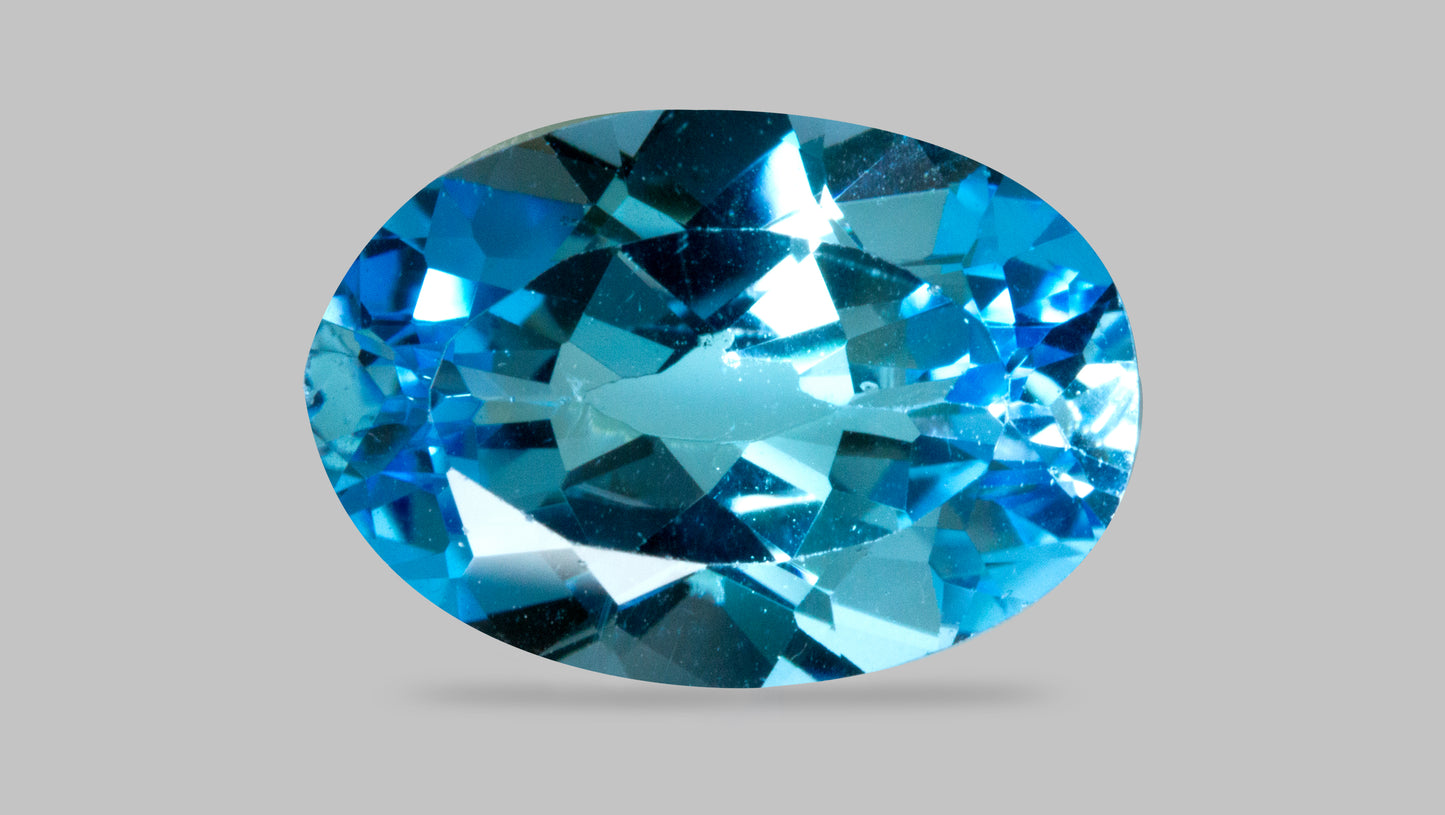 NATURAL BLUE TOPAZ 6.68 CARATS - Blue Topaz Stone