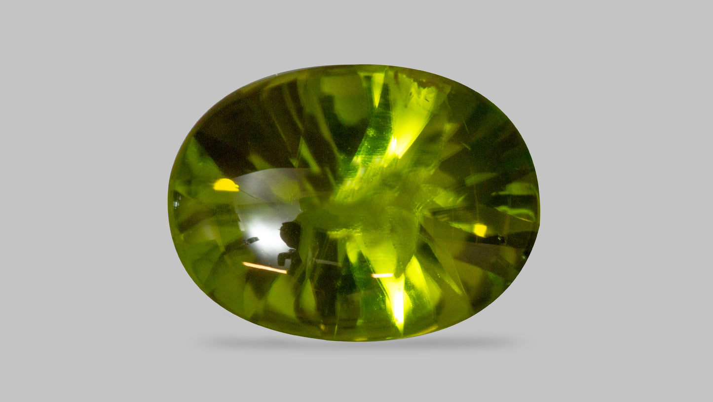 NATURAL PERIDOT 6.45 CARATS - Peridot Stone