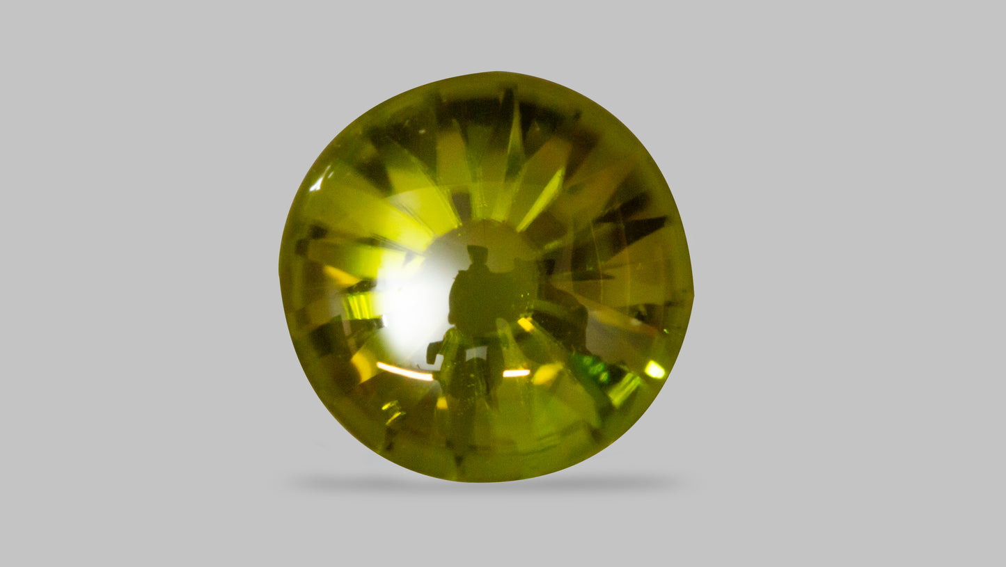 NATURAL PERIDOT 4.65 CARATS - Peridot Stone