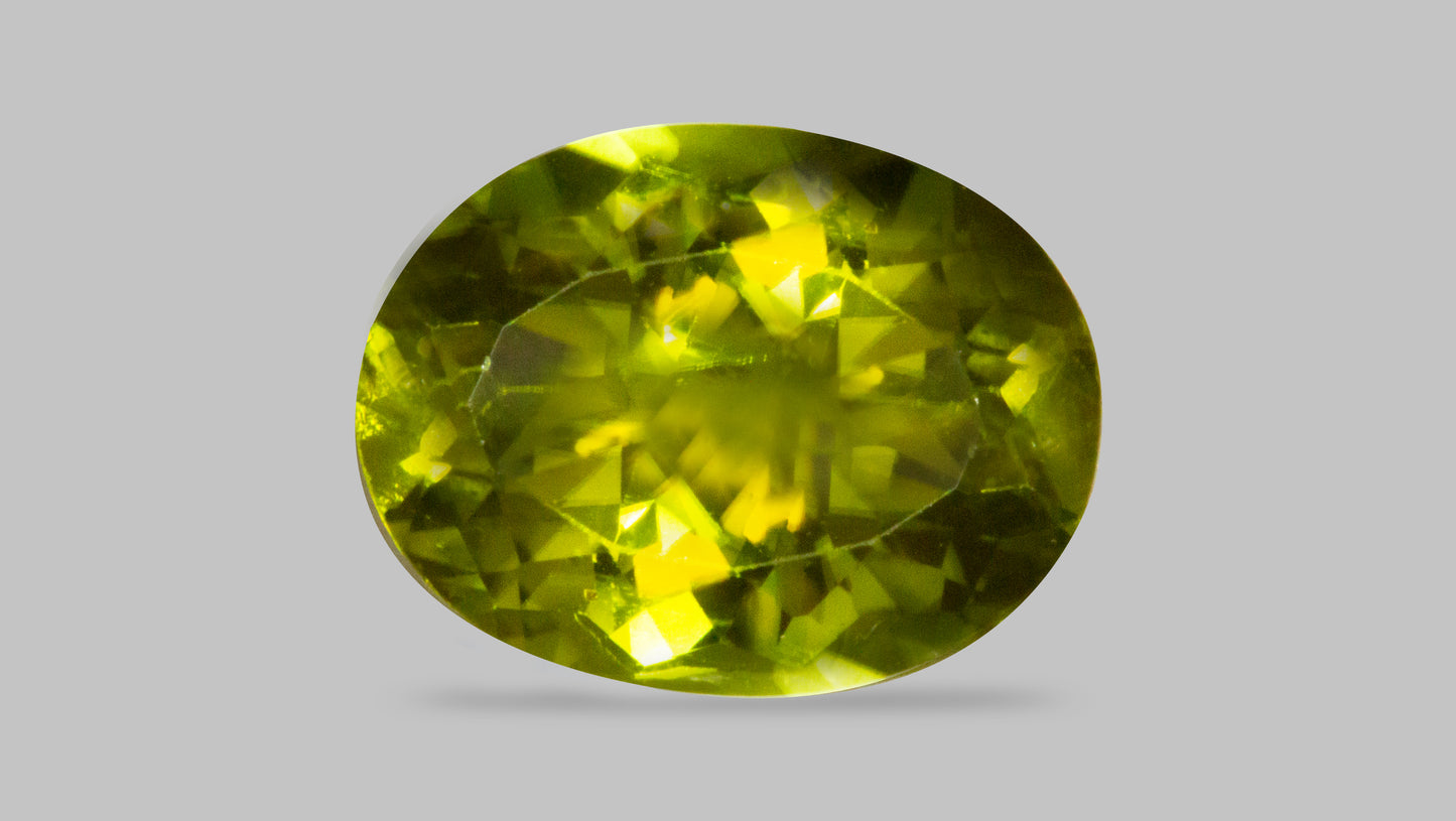 NATURAL PERIDOT 5.99 CARATS - Peridot Stone