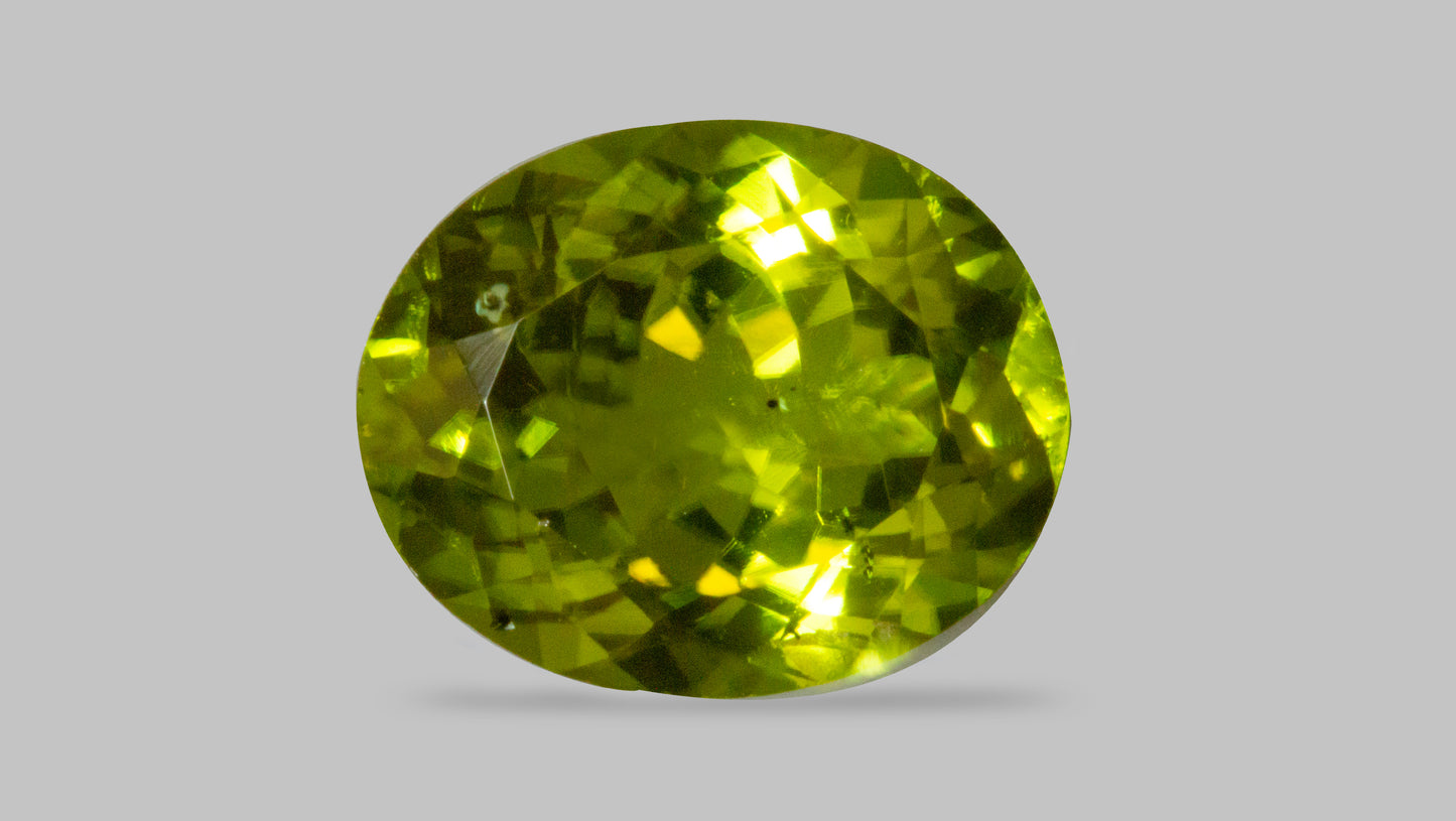 NATURAL PERIDOT 5.32 CARATS - Peridot Stone