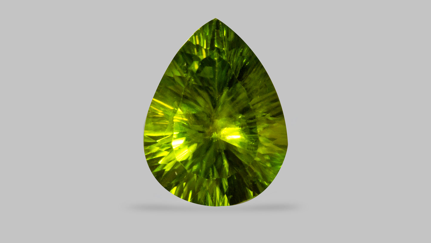 NATURAL PERIDOT 7.29 CARATS - Peridot Stone