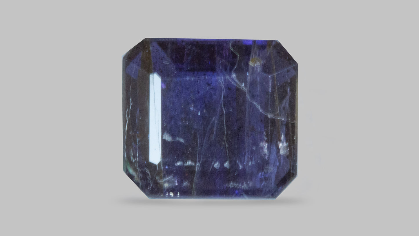 NATURAL IOLITE(NEELI) 3.68 CARATS - Iolite (Neeli stone)