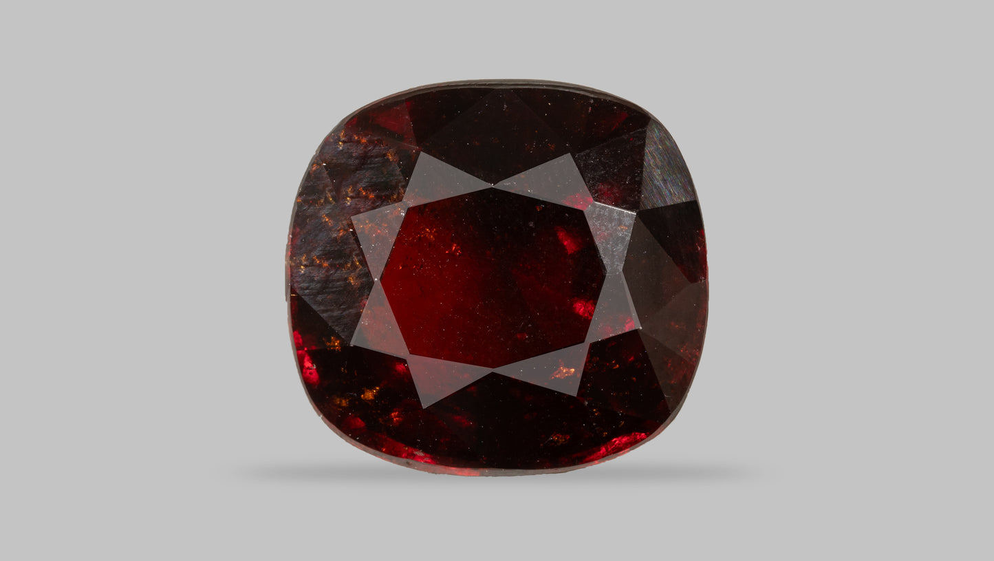 NATURAL HESSONITE (GOMED) 11.74 CARATS - Hessonite (Gomed)