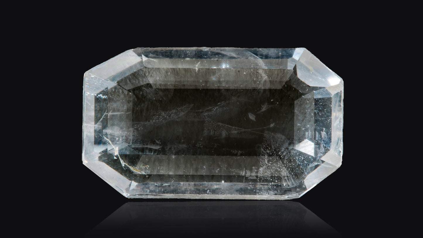 NATURAL WHITE SAPPHIRE 5.66 CARATS - White Sapphire (Safed Pukhraj)