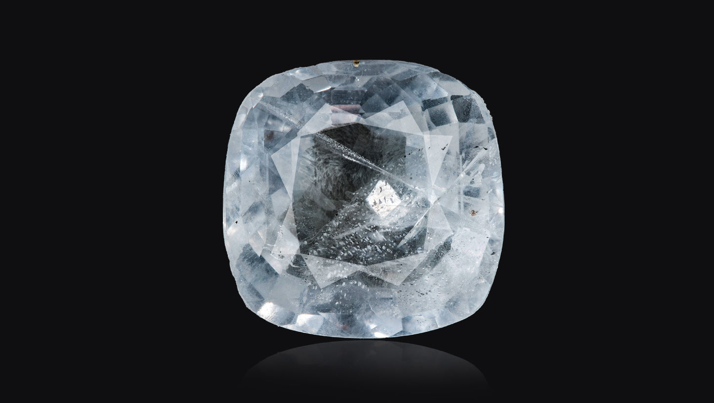 NATURAL WHITE SAPPHIRE 8.98 CARATS - White Sapphire (Safed Pukhraj)