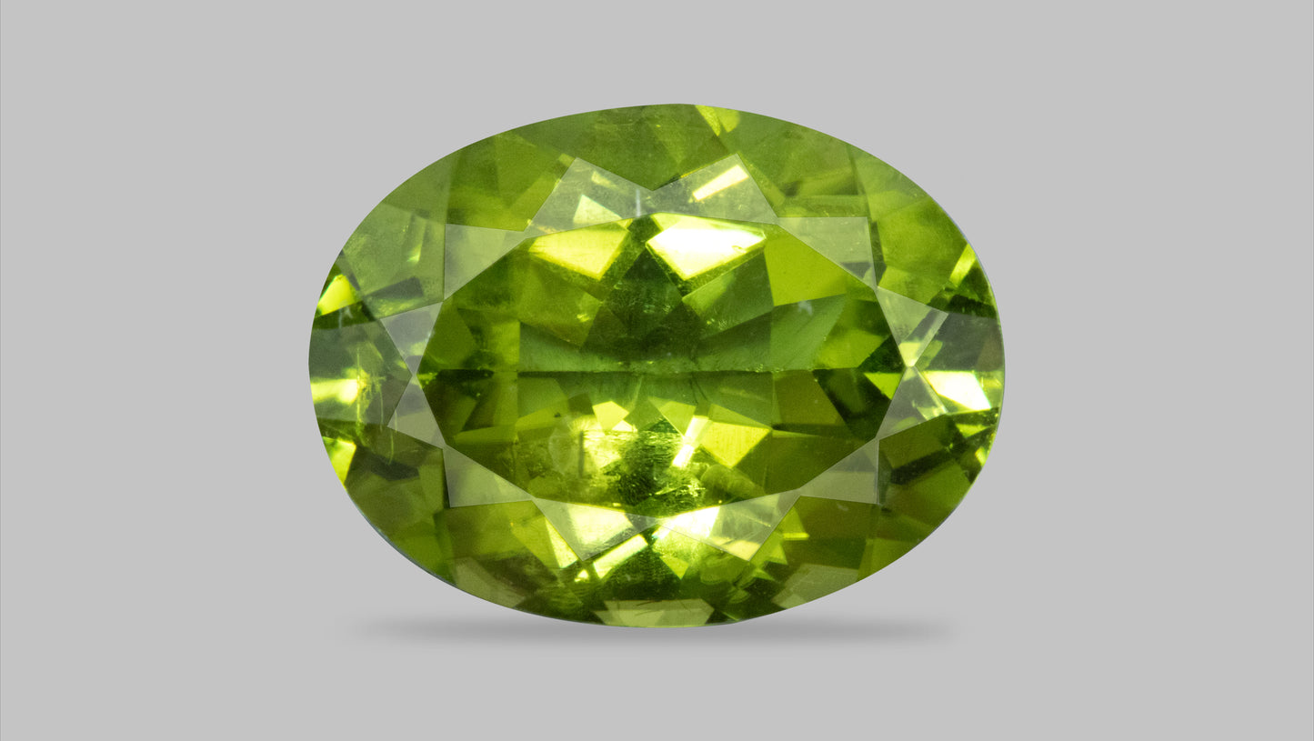 NATURAL PERIDOT 6.14 CARATS - Peridot Stone