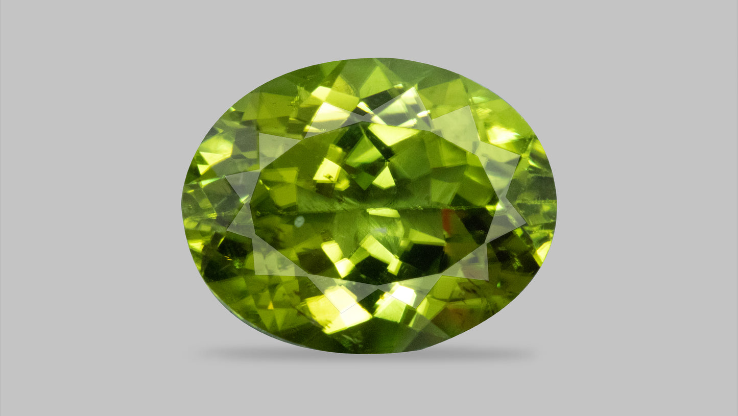 NATURAL PERIDOT 5.53 CARATS - Peridot Stone