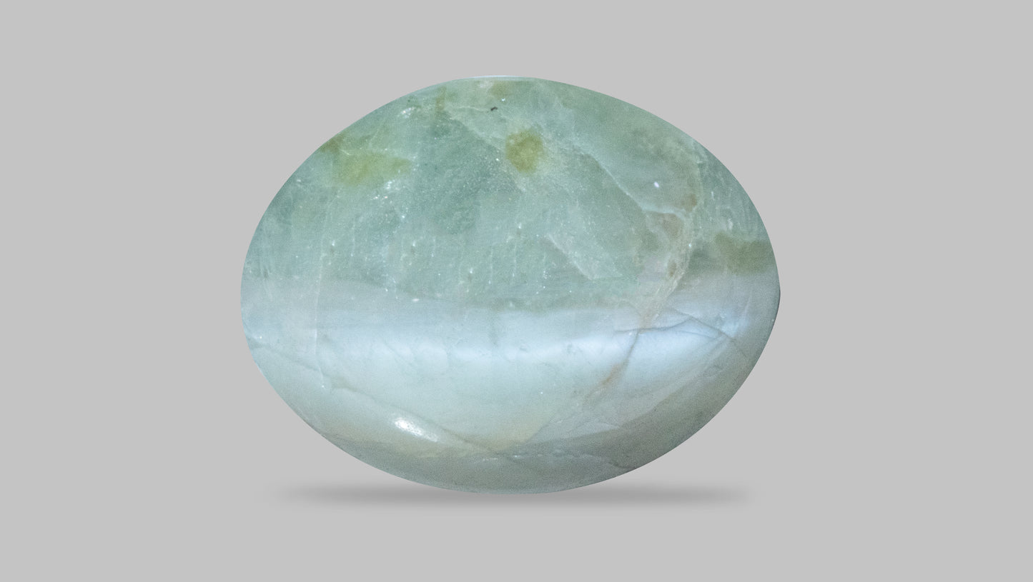 NATURAL CAT'S EYE (Lehsuniya) 4.67 CARATS - Cats Eye (Lehsunia)