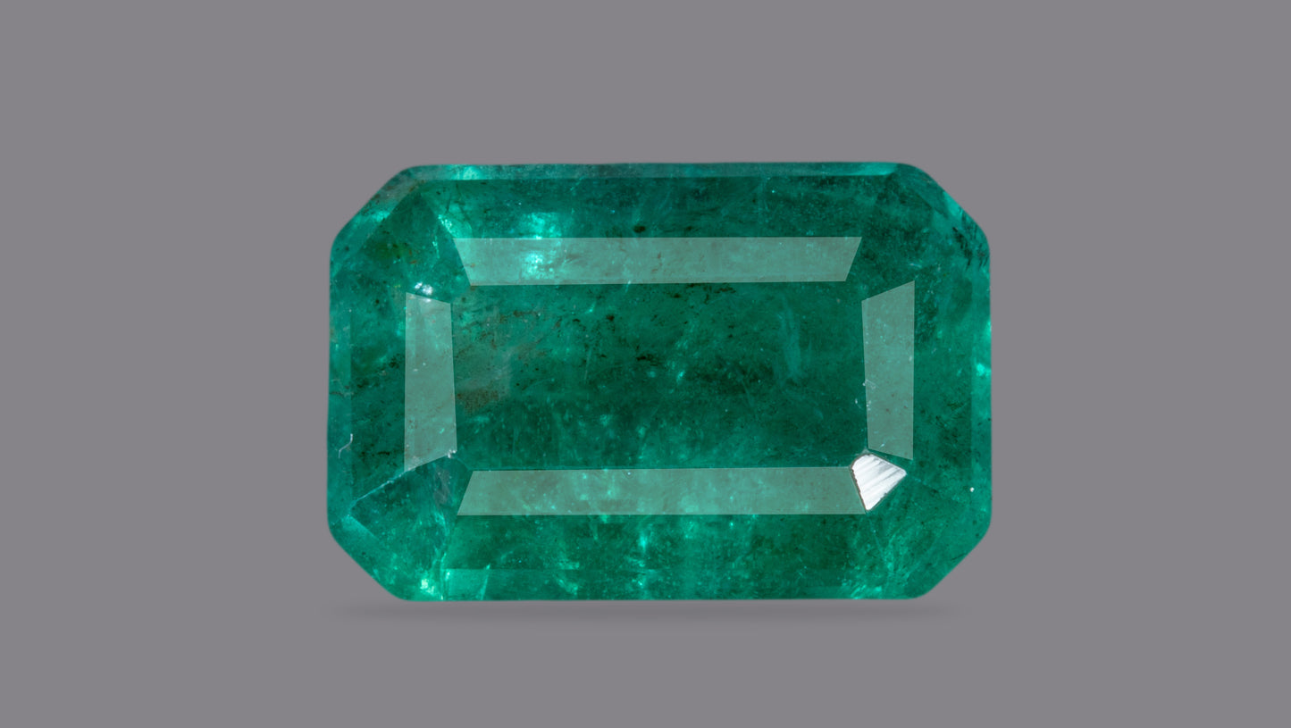 Natural Zambian Emerald (Panna) 3.07 Carats - Emerald (Panna)