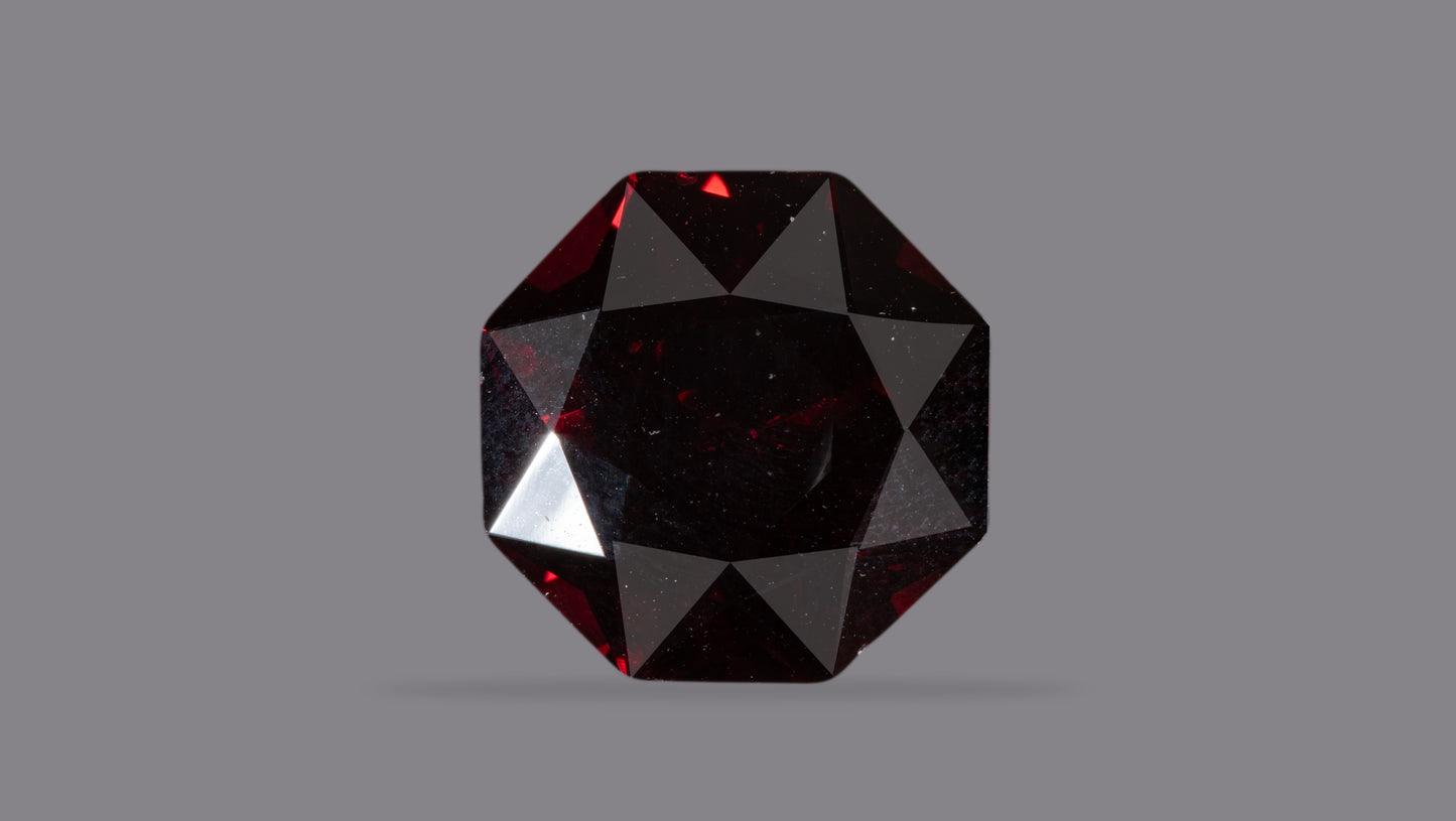 NATURAL HESSONITE (GOMED) 9.89 CARATS - Hessonite (Gomed)