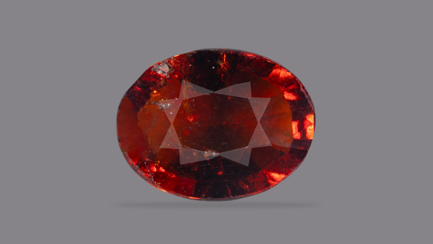 NATURAL HESSONITE (GOMED) 6.68 CARATS - Hessonite (Gomed)
