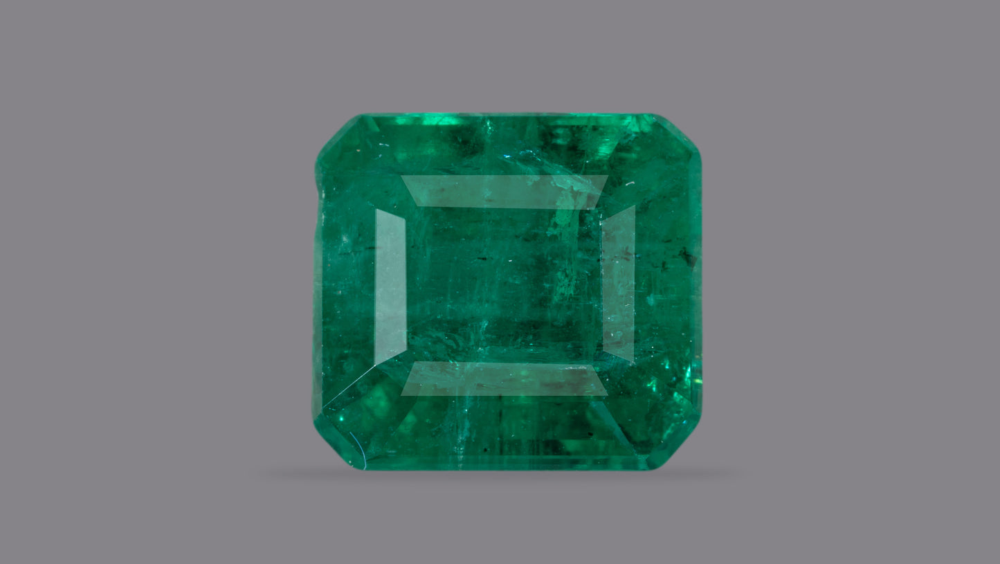 Natural Zambian Emerald (Panna) 3.78 Carats - Emerald (Panna)