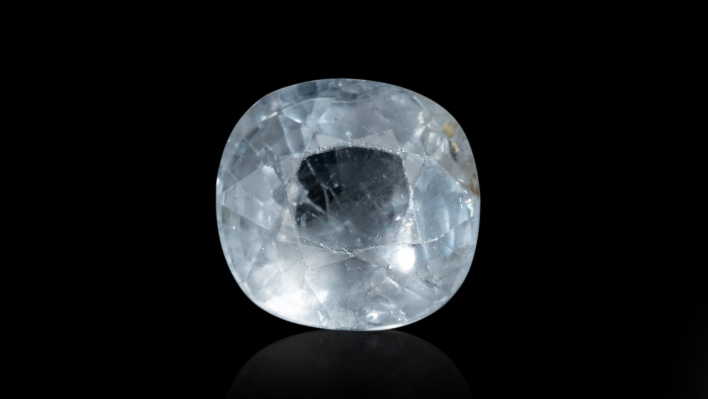 NATURAL WHITE SAPPHIRE 4.35 CARATS - White Sapphire (Safed Pukhraj)