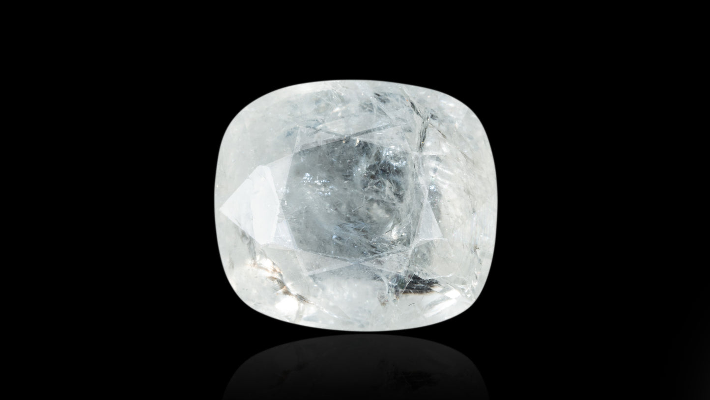 NATURAL WHITE SAPPHIRE 5.84 CARATS - White Sapphire (Safed Pukhraj)