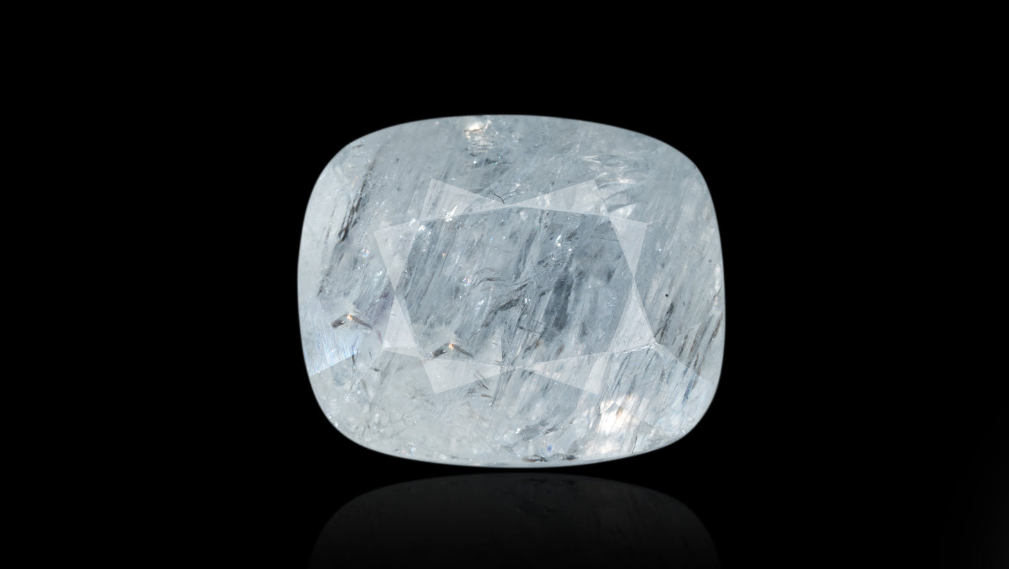 NATURAL WHITE SAPPHIRE 8.38 CARATS - White Sapphire (Safed Pukhraj)