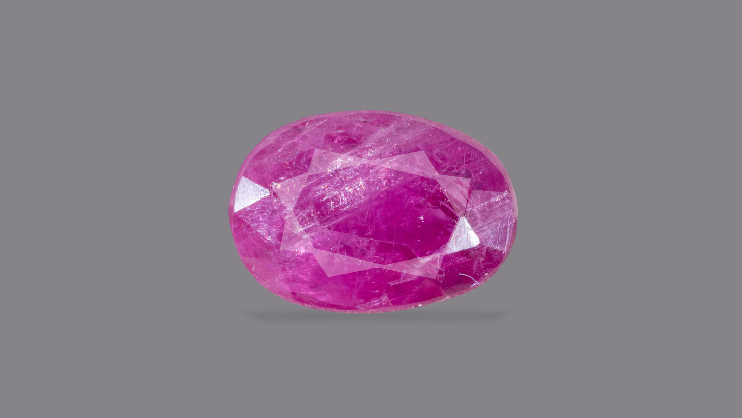 Burmese Ruby (Manik) 4.07 Carats - Ruby (Manik)