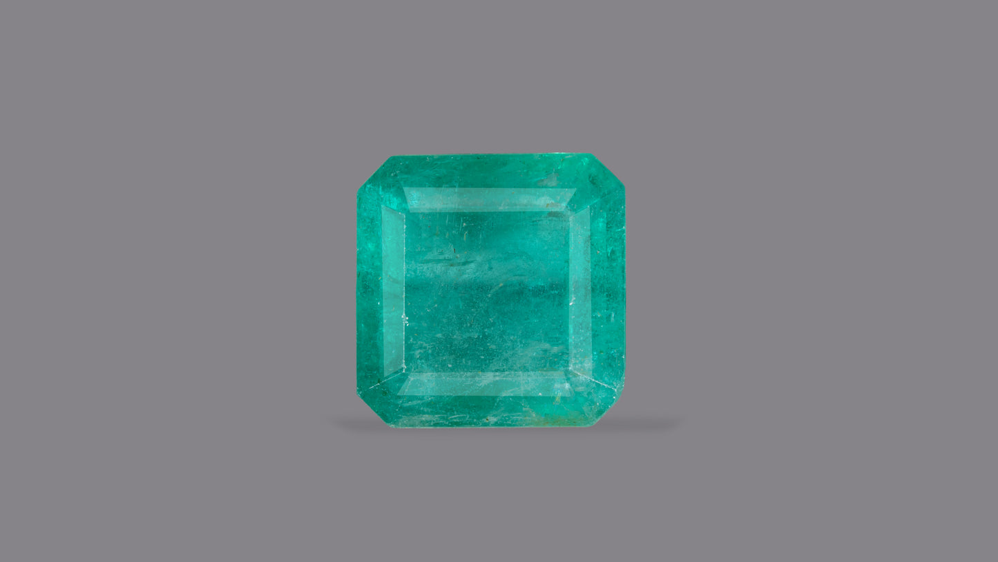 Natural Zambian Emerald (Panna) 5.23 Carats - Emerald (Panna)