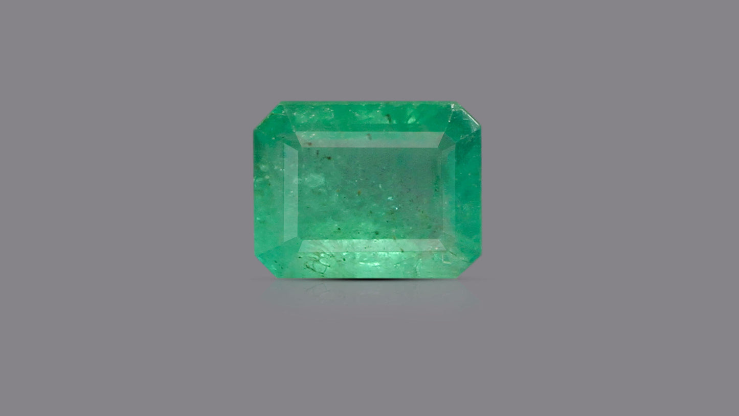 Natural Zambian Emerald (Panna) 4.45 Carats - Emerald (Panna)