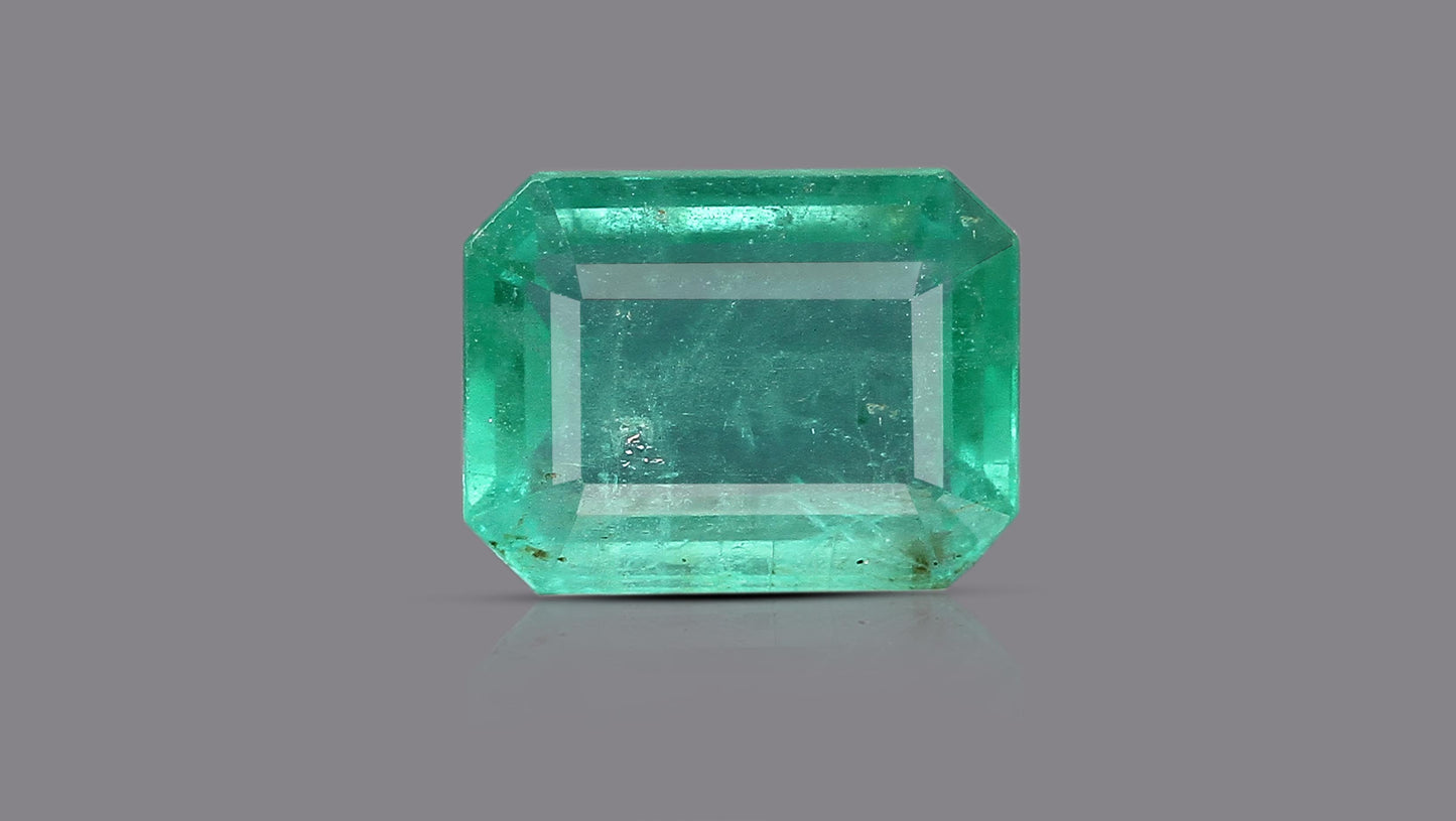 Natural Zambian Emerald (Panna) 6.66 Carats - Emerald (Panna)