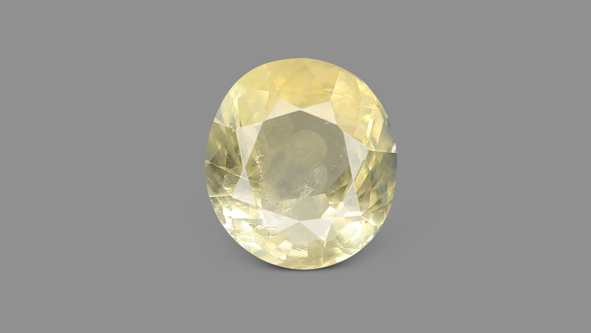 Natural Yellow Sapphire (Pukhraj) 3.28 Carats
