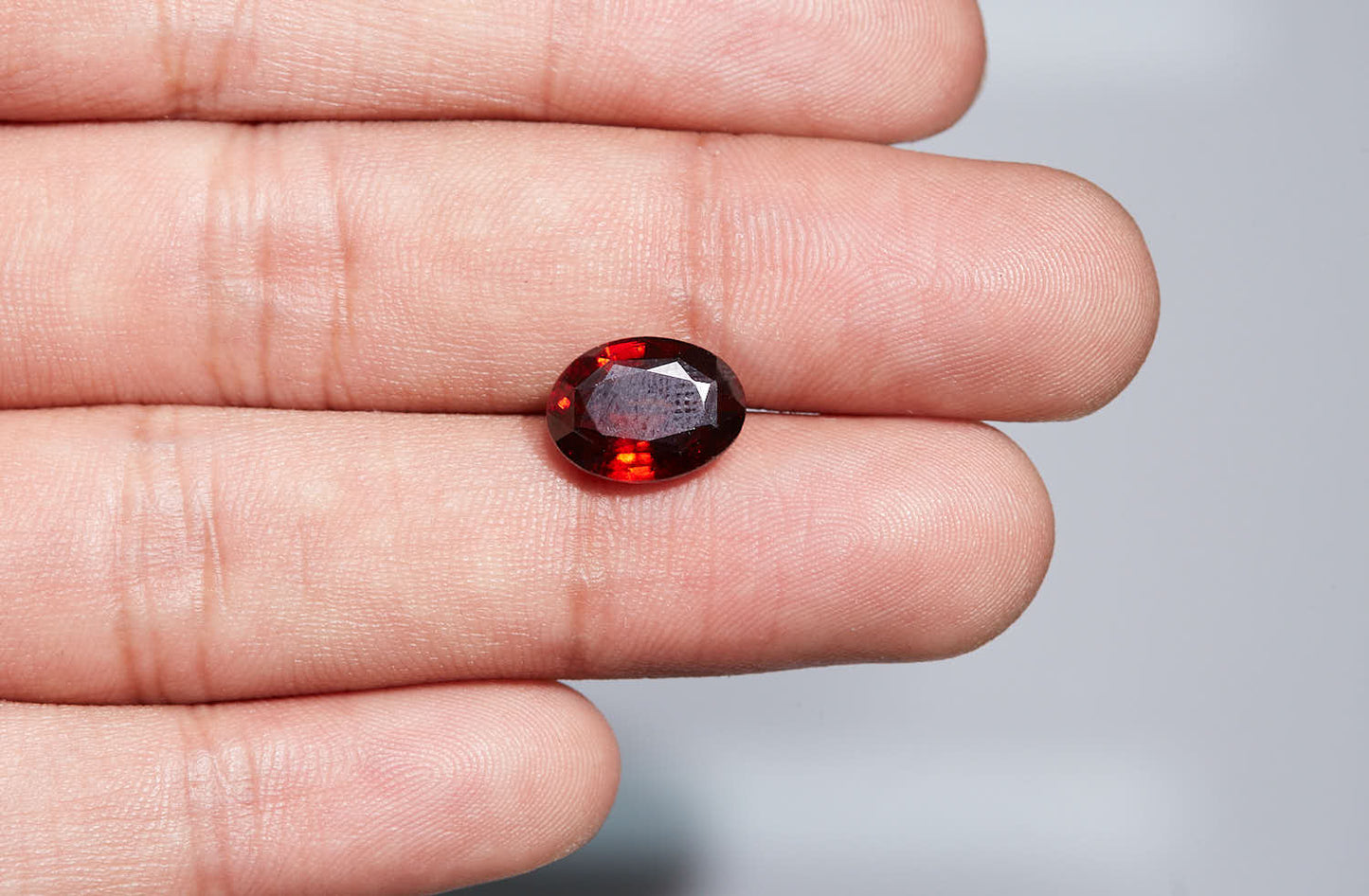 
                    
                      NATURAL HESSONITE (GOMED) 5.41 CARATS - Media 4
                    
                  