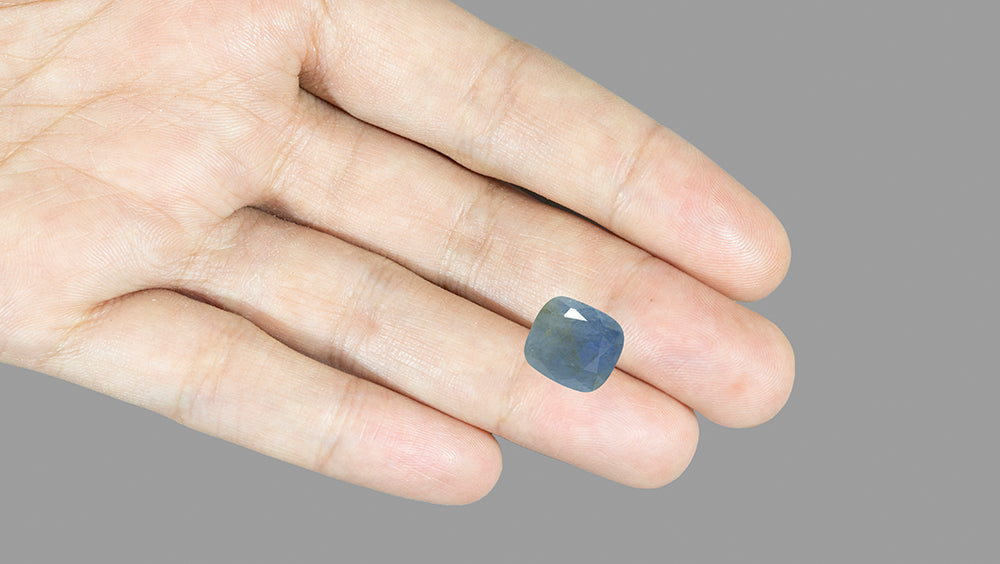
                    
                      Natural Blue Sapphire (Neelam) 6.77 Carats - Media 4
                    
                  