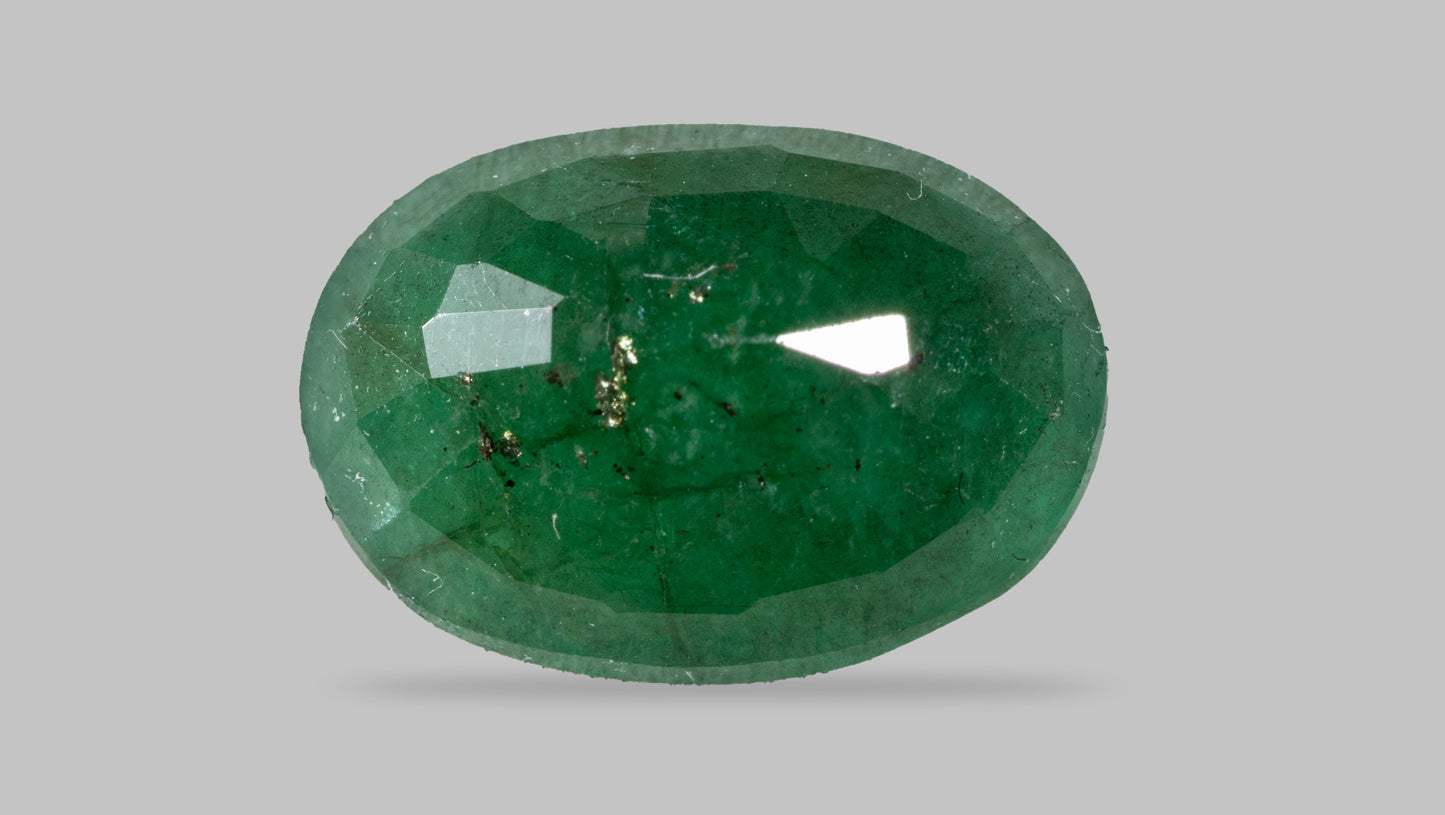 Minor Oil Natural Zambian Emerald (Panna) 4.07 Carats - Media 2